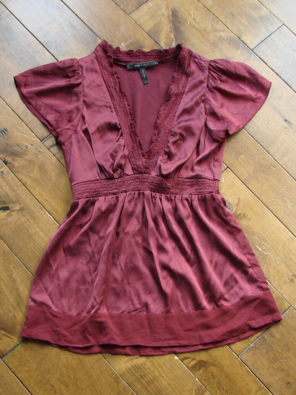 BCBG Maxazria Burgundy 100% Silk Babydoll Top Blouse Y2K Flowy Size XS